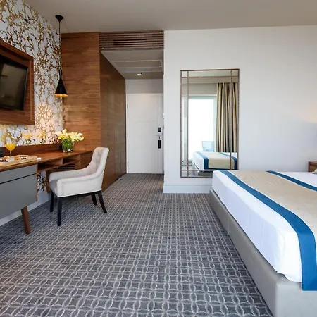 Royal Neptun Hotel