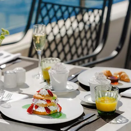 Royal Neptun Hotel