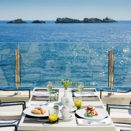 Royal Neptun Hotel