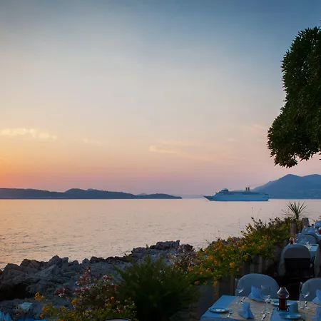 Royal Neptun Hotel 4*