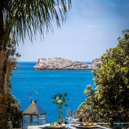 Royal Neptun מלון 4*