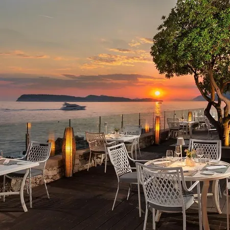 Royal Neptun Hotel 4*