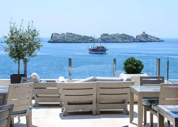 Royal Neptun Hotel 4*