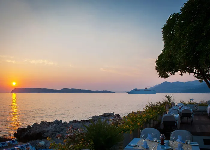 Royal Neptun 酒店 4*