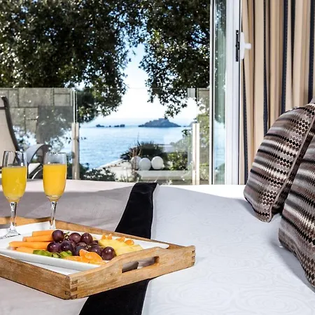 Ξενοδοχείο Royal Neptun 4*